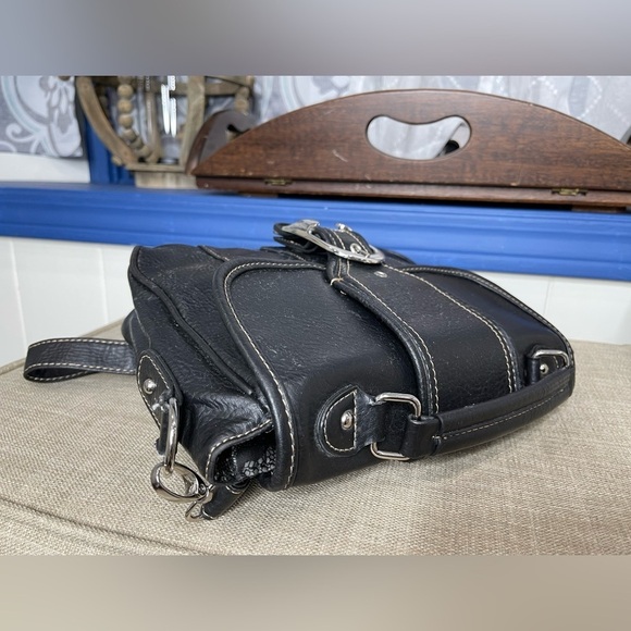 EMILIE M Women's Black Vegan Leather Buckle Accent Shoulder Bag Purse - Picture 4 of 5